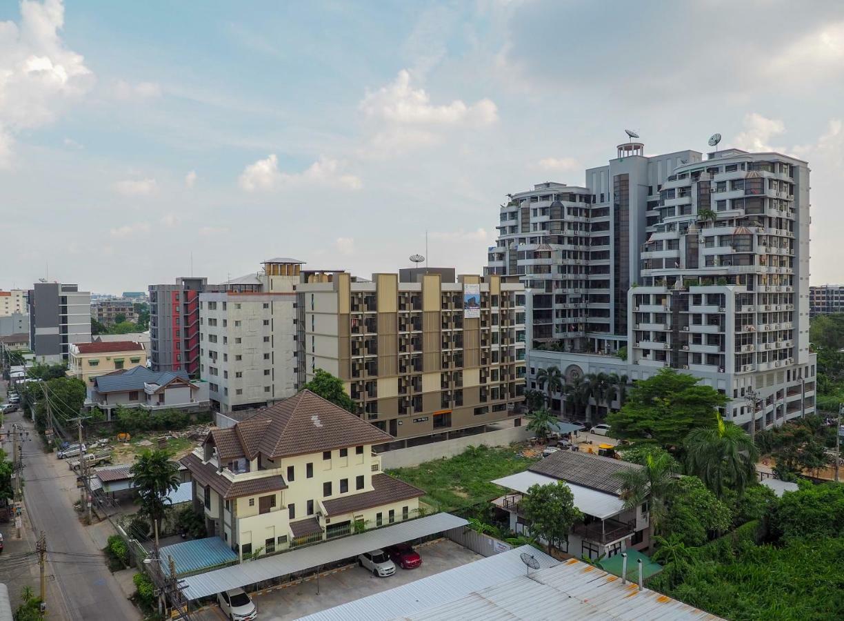 Casa Luxe Hotel And Resident Bangkok Exterior foto
